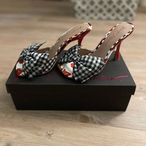 Betsey Johnson Kitten Heels
